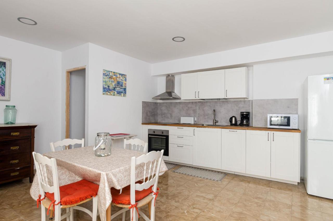 Yourhouse Ca Na Mosseta Apartment Porreres